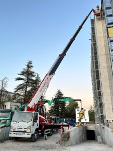 Sepetli Vinç ile Dış Cephe Çalışmaları