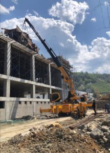 Sepetli Vinç İle Hızlı ve Güvenli İnşaat Çalışmaları Görseli